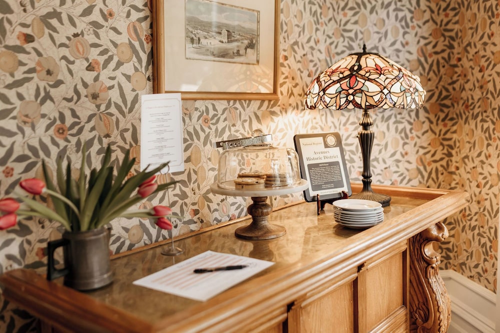 Ellerbeck Mansion Bed & Breakfast