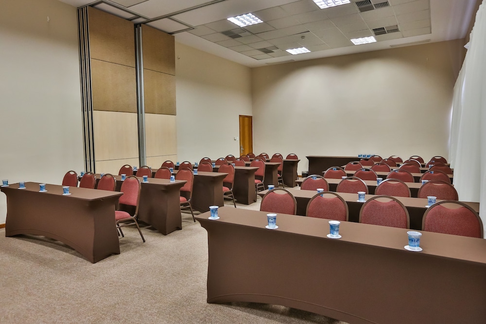 meeting & event spaces
