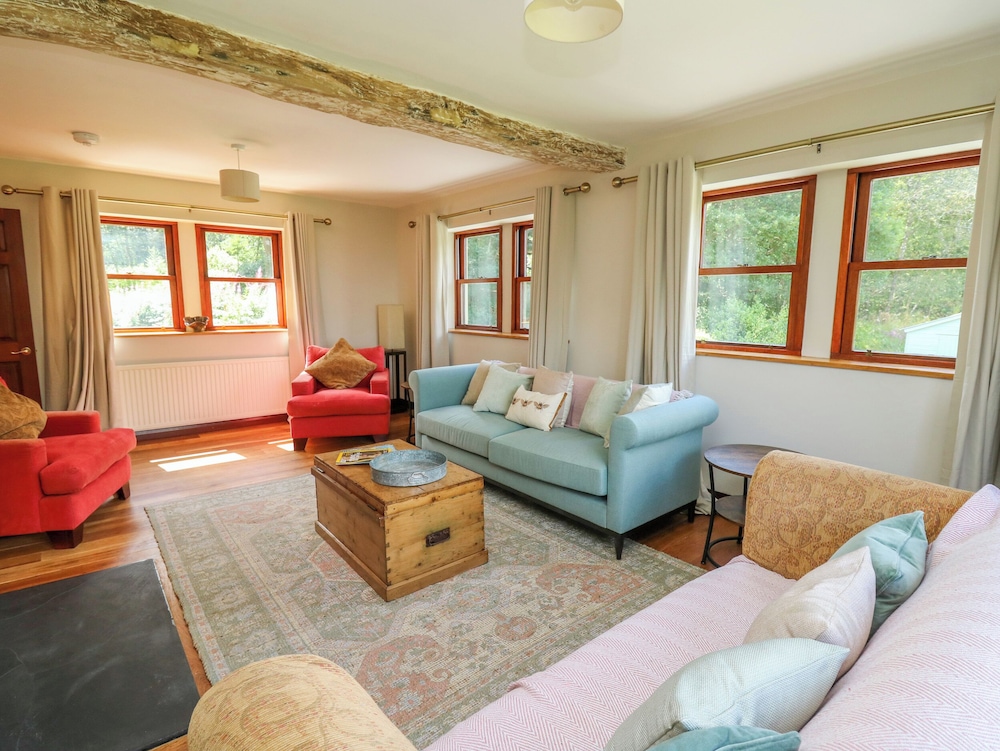 Oak Apple Cottage