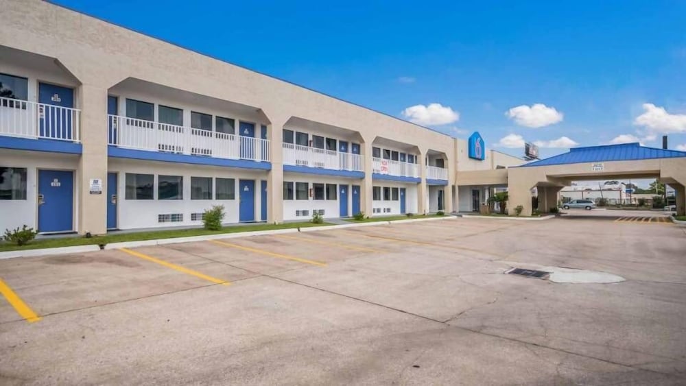 Motel 6 Houston, TX – FM 1960 - Bammel