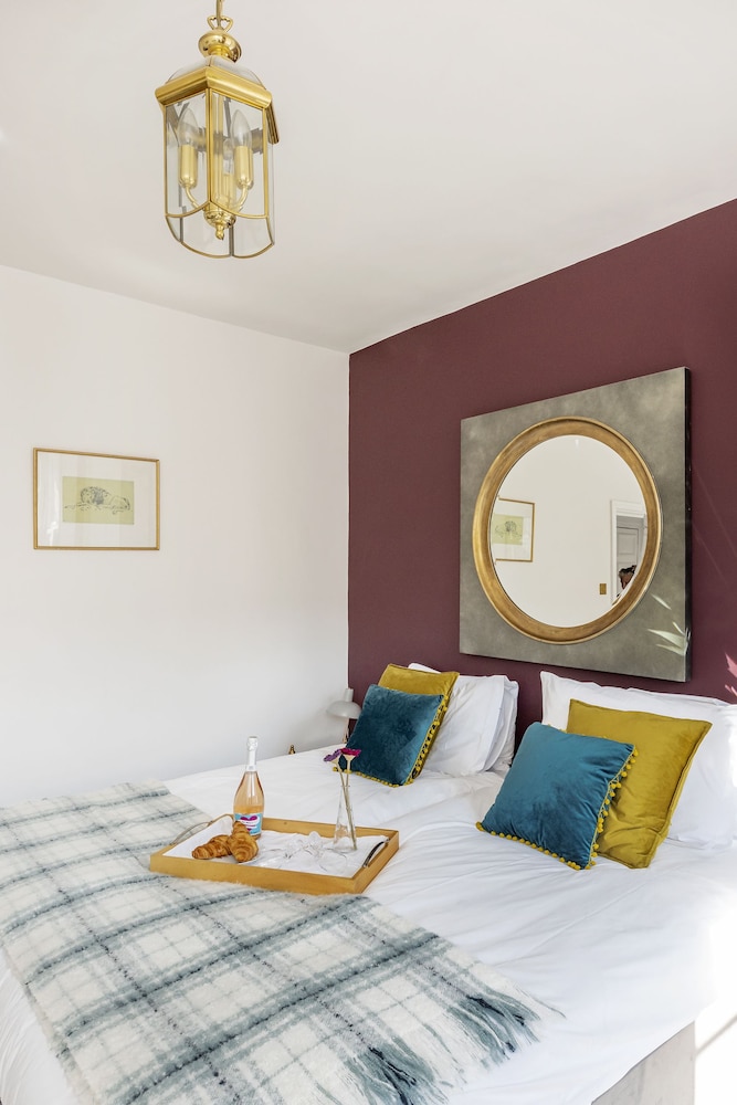 Duke Street City Center Apartment