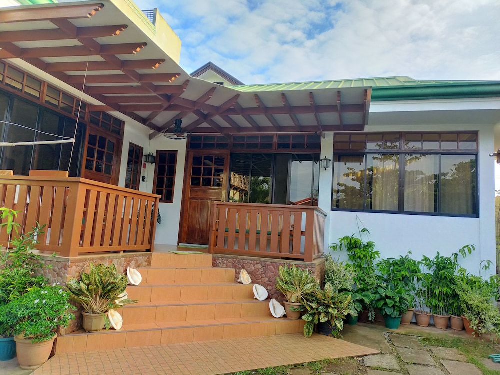 Nonoy Matt Bed & Breakfast