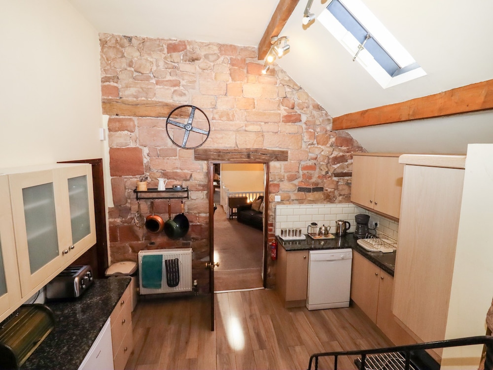 Stoke-on-trent Vacations - Meadow Place - Property Image 22