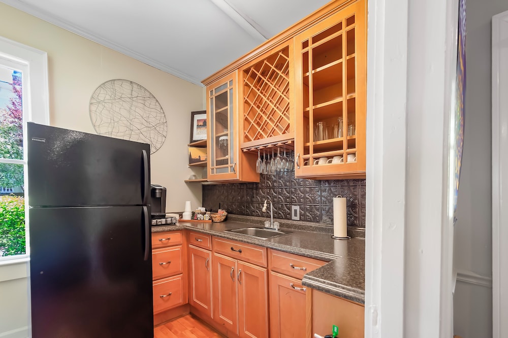 The Aerie Bed and Breakfast