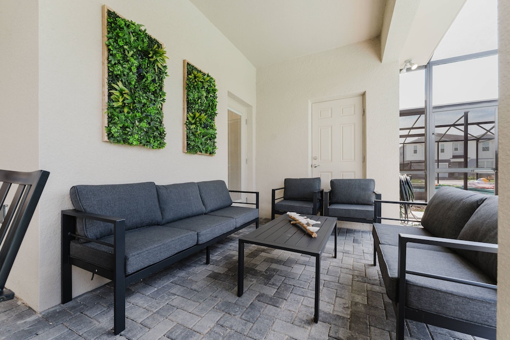 Amazing 7 bd Summerkitchen Gameroom