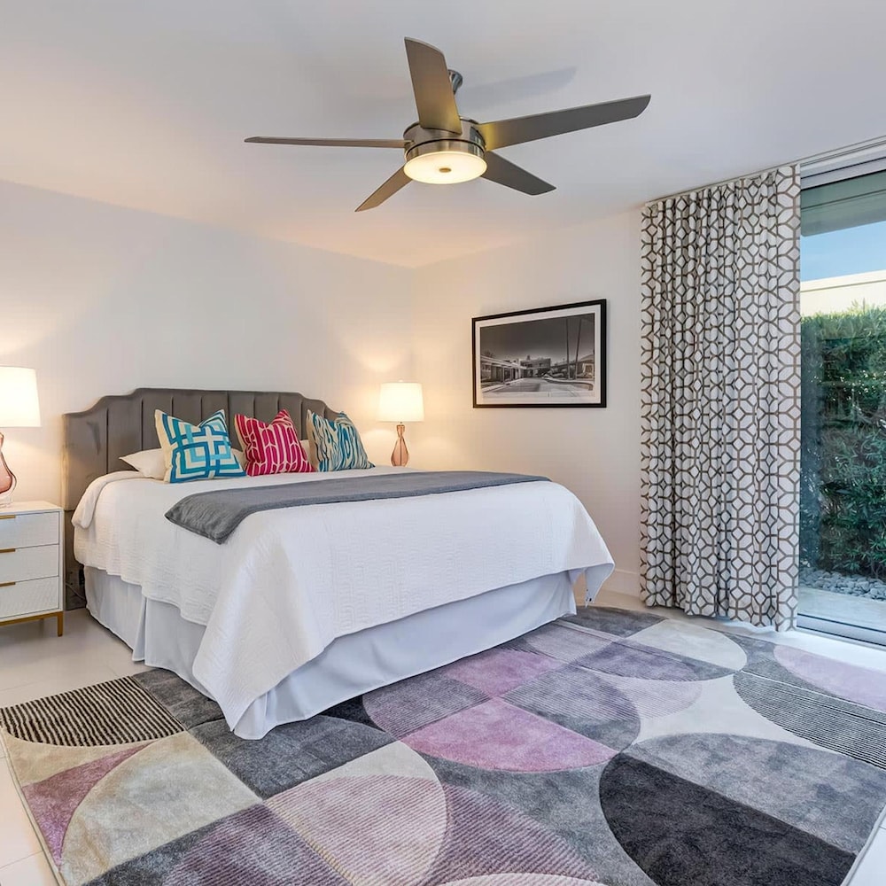 Indian Canyon Oasis in Palm Springs