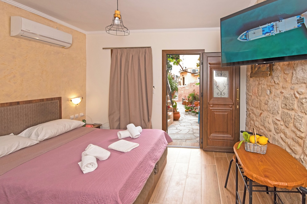 Arionos Rooms