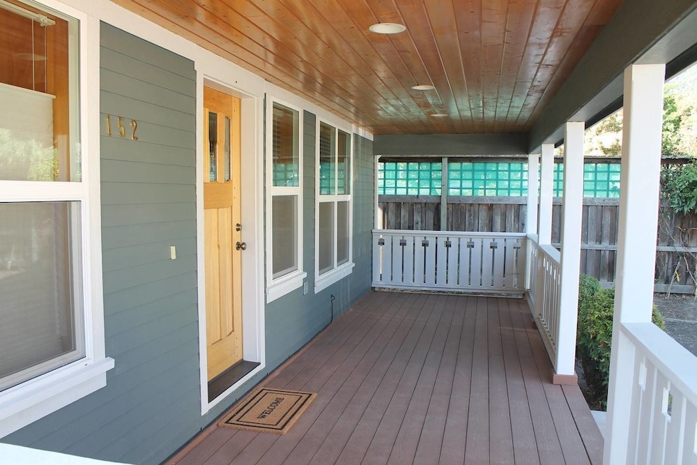 Ashland Vacations - The Pioneer Craftsman House - Closest to Osf - Property Image 4