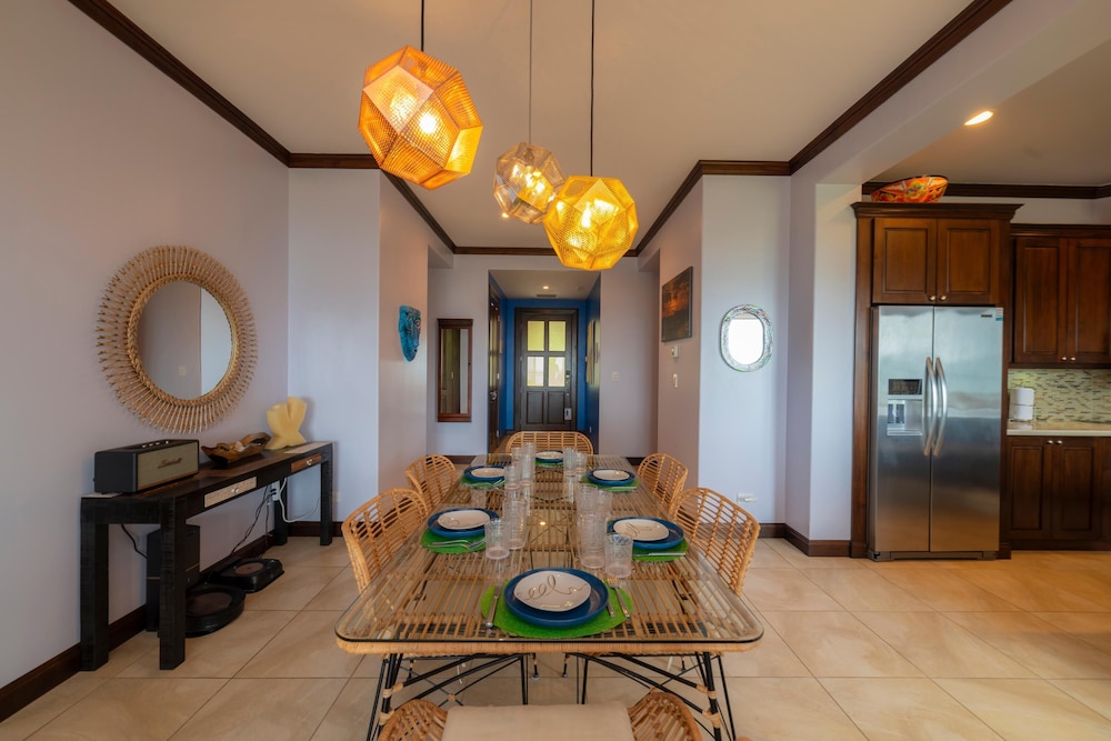 Altavista 4C 3 bdr 3 Bath Ocean View