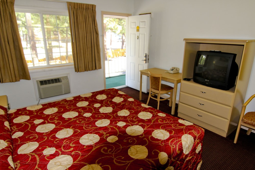 Lake Tahoe Vacations - National 9 Inn - Property Image 24