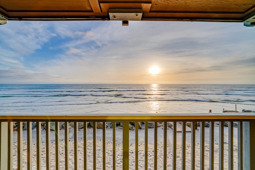 Luxury Oceanfront Condo With Private Beach Access