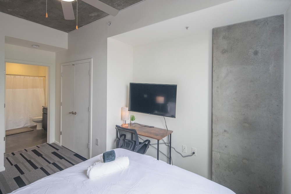 ROVE LIVING/KL - Roosevelt Point