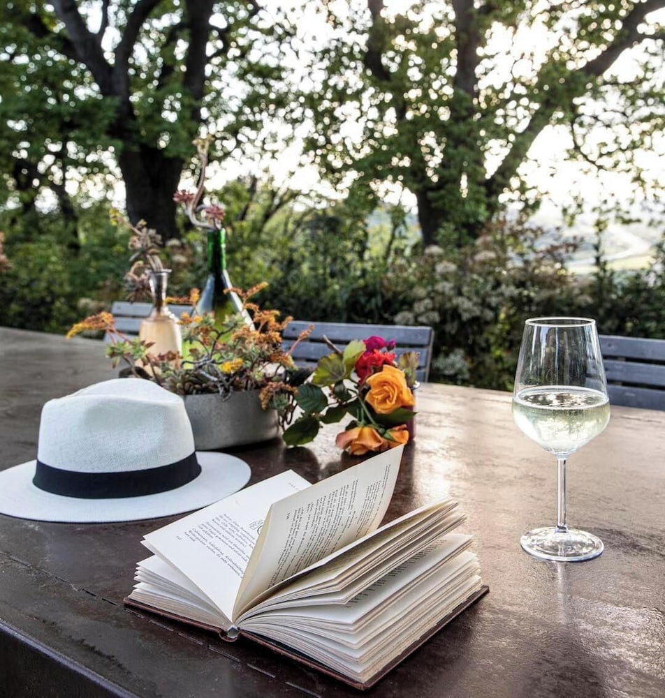 Castello di Granarola Relais – Adults Friendly