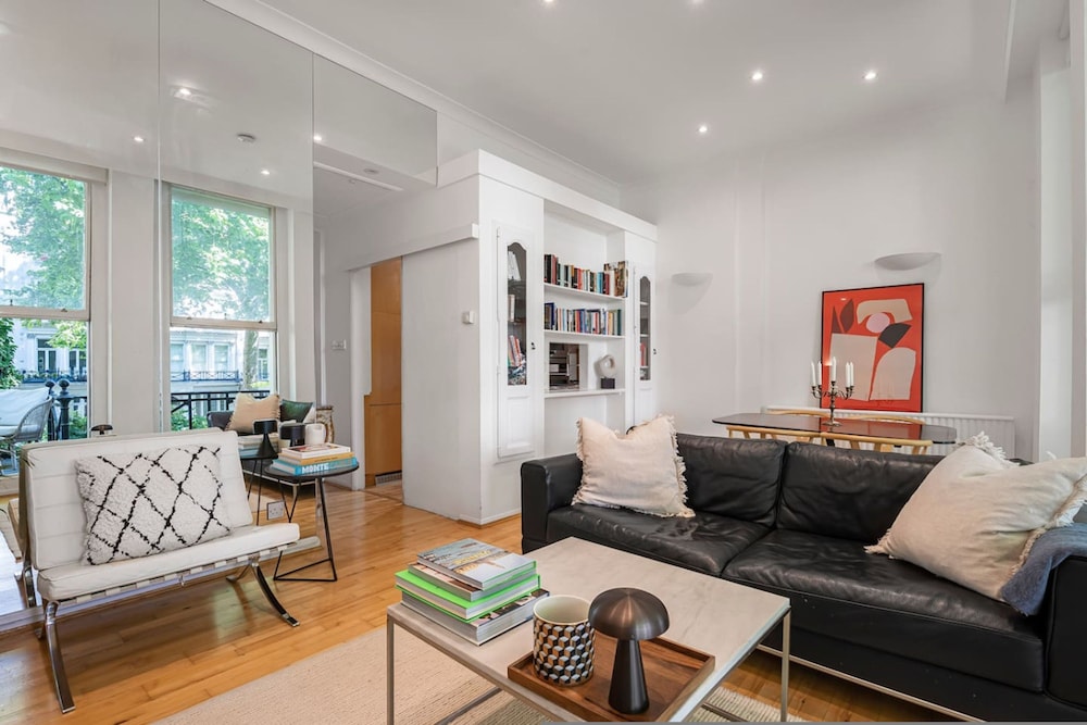 2-bed Knightsbridge Home