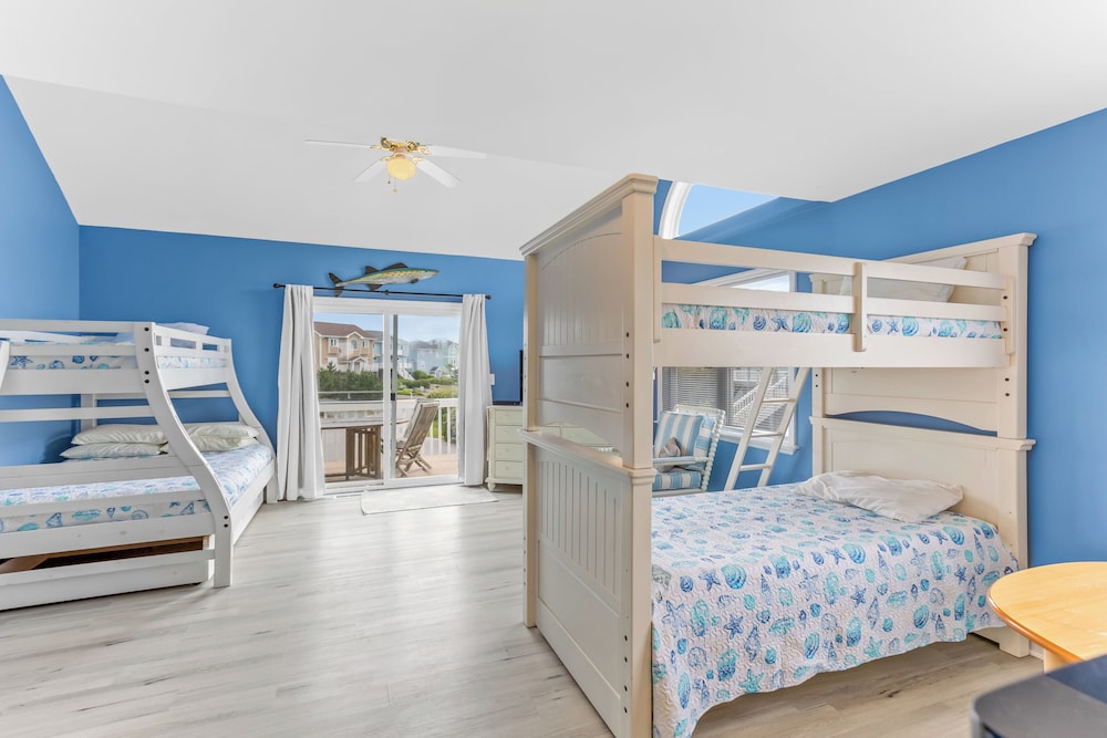 Lowe Tide by Topsail Realty