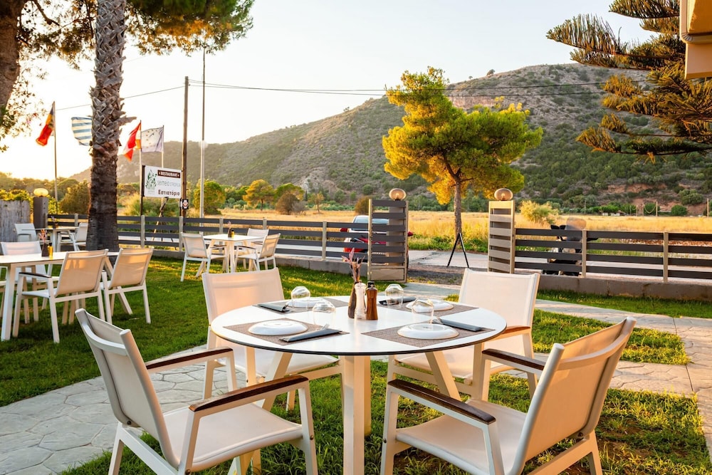Kalogria Summer Retreats - Strofilia Sunny Twin view 4