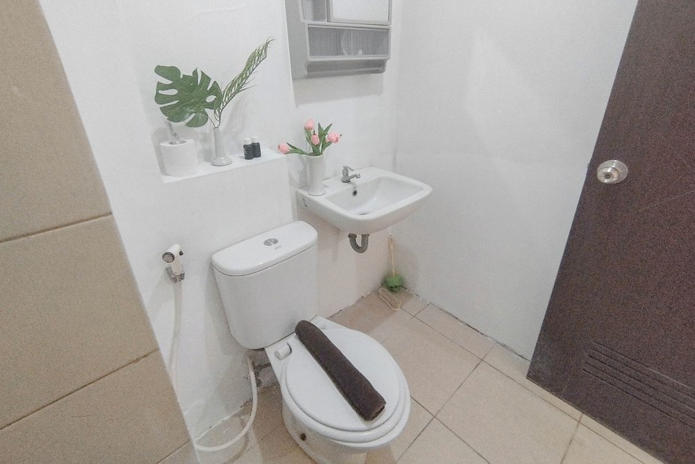 Brown Accent 1Br At Tamansari Prospero Sidoarjo Apartment