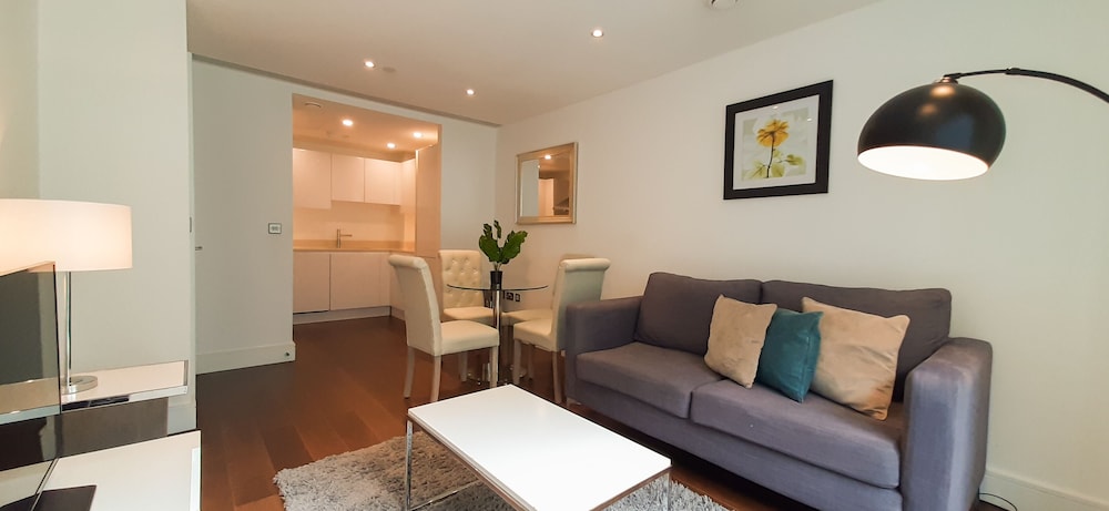 MySquare Apartments Canary Wharf