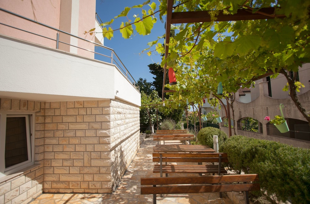 Apartments Kairos