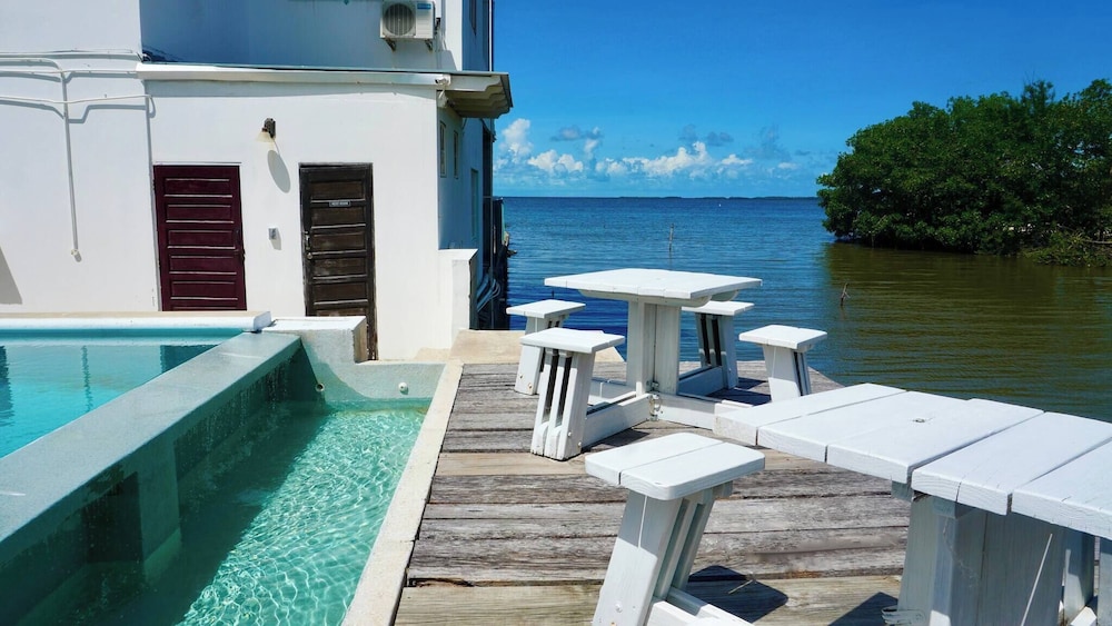 See Belize Tranquil Sea View Studio With