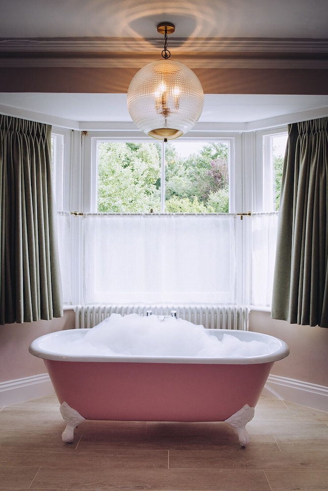 Guildford Vacations - The Drummond at Albury - Property Image 54