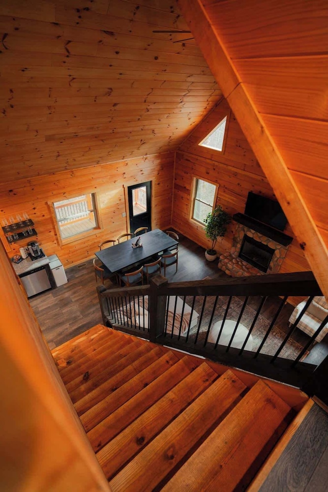 Memories at Hillside A Modern Cabin Hocking Hills