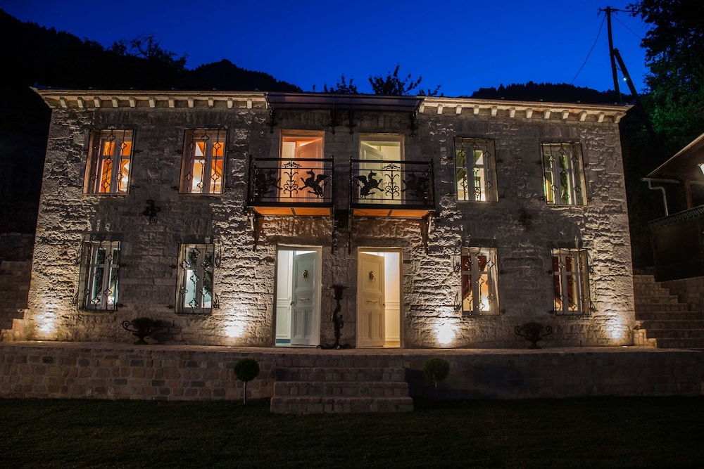 Armata Luxury - Property Image 7