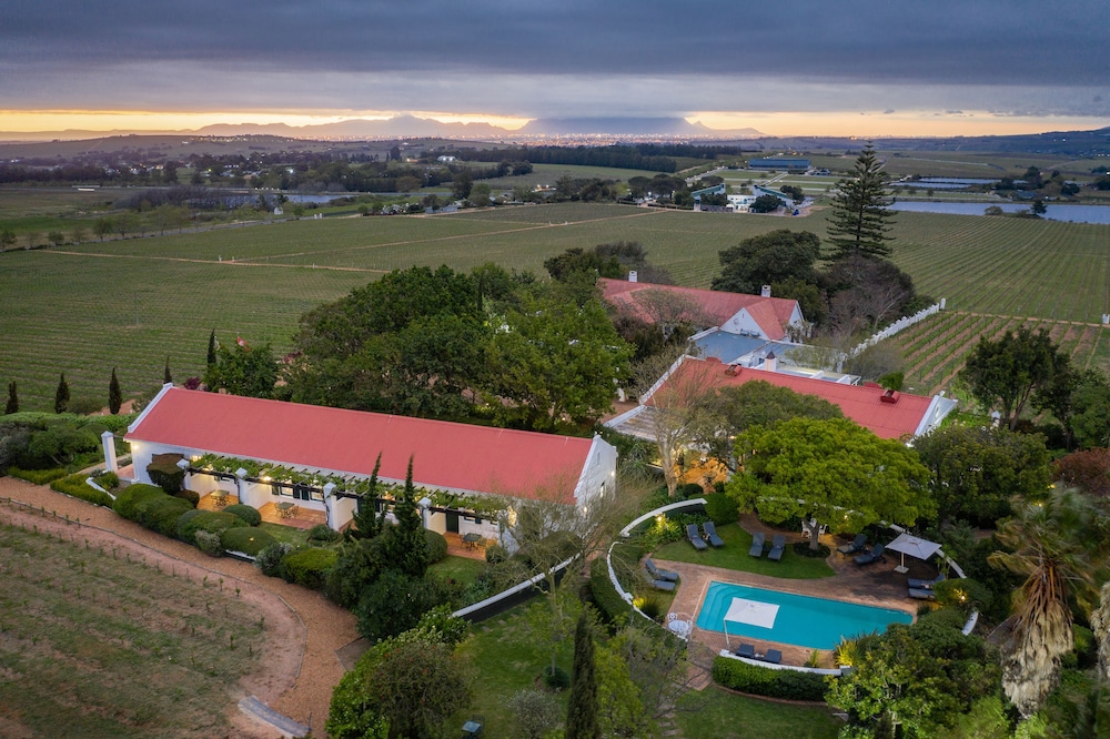 Eikendal Lodge