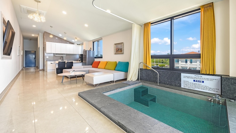 Incheon Vacations - Ganghwado Mare Seawater Poolvilla - Property Image 49