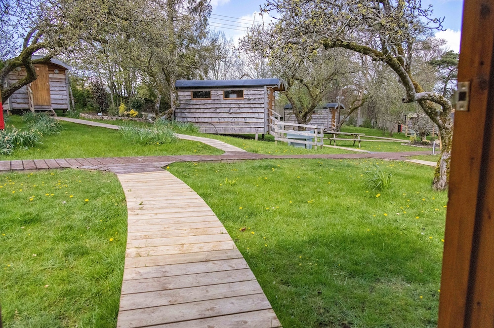 Orchard Hideaways