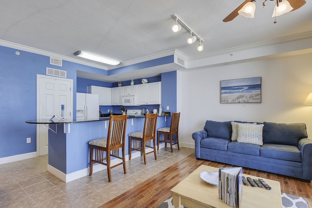 Tidewater by Book That Condo