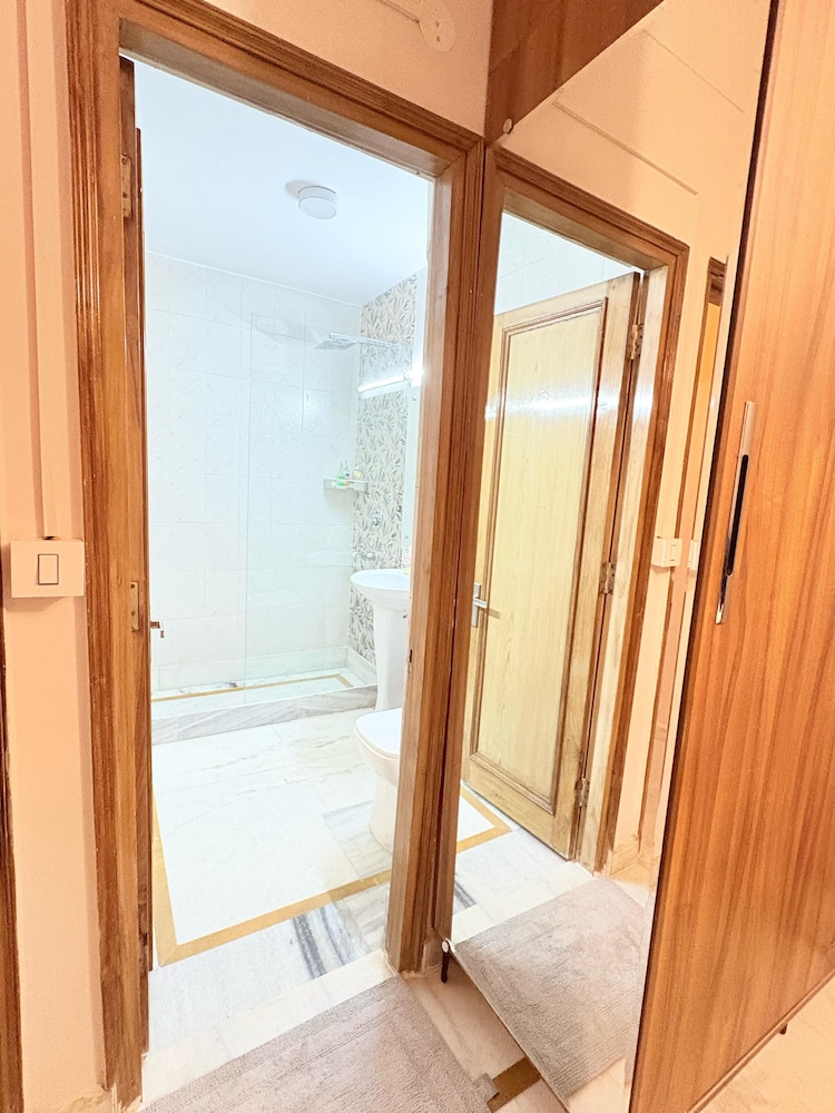 Luxury 2 Bedroom's Apartment