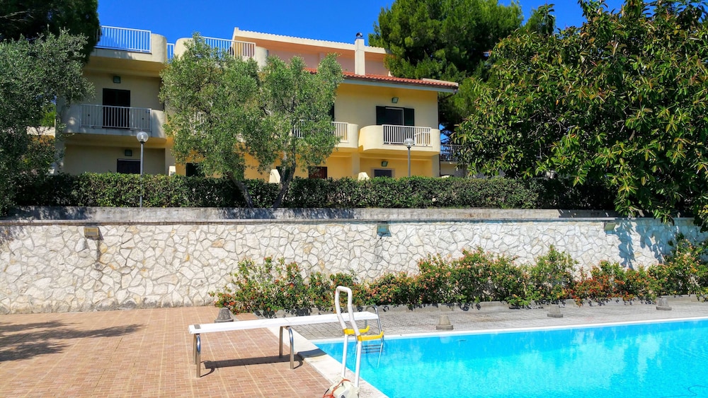 Case con piscina - Residence Amica photo 1