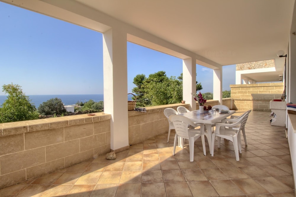 Madrigale Mare Vicino view 3