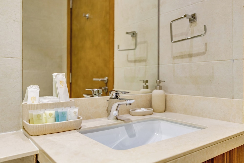 Globalstay Luxury Azizi Mina Beachfront