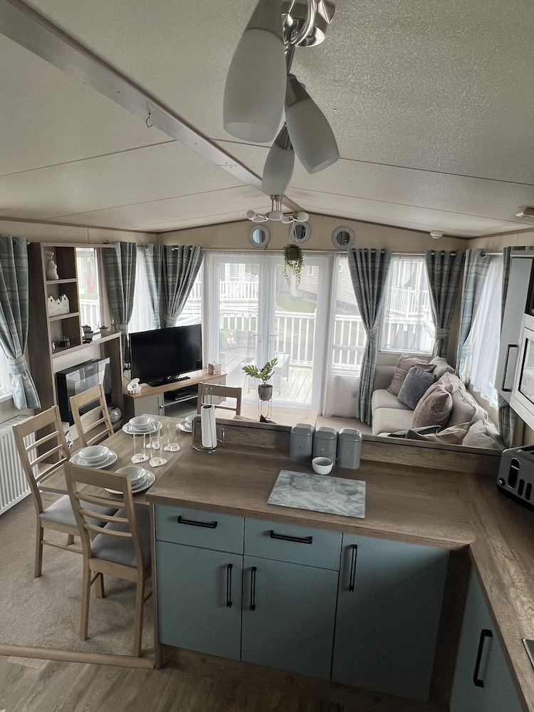 Whitley Bay Vacations - Sun sea and Sand at Whitley bay Caravan Park - Property Image 1