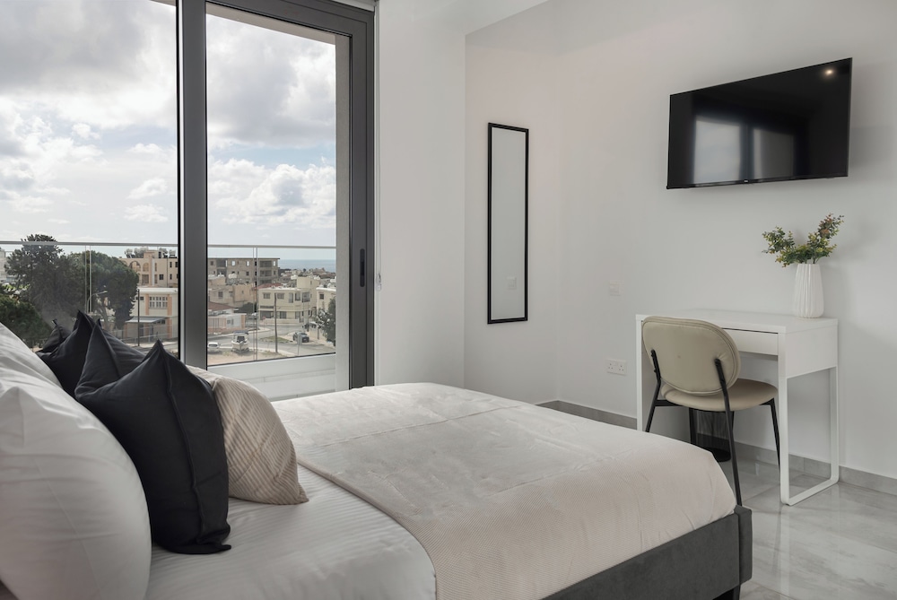 Phaedrus Living Paphos Noir Residence