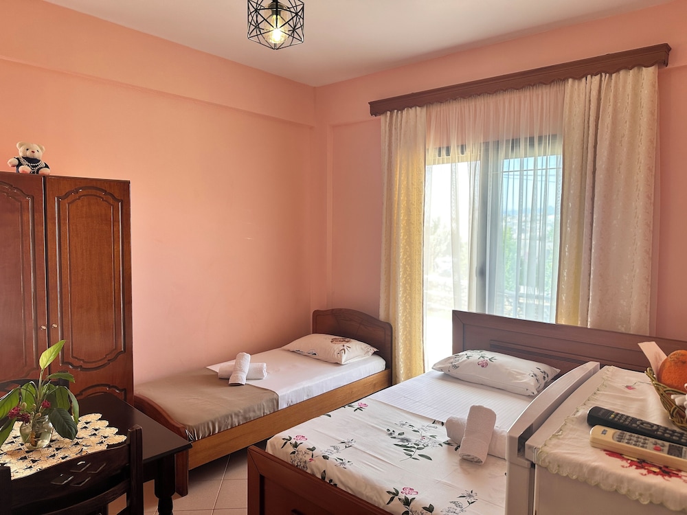 Apartments Meleqi