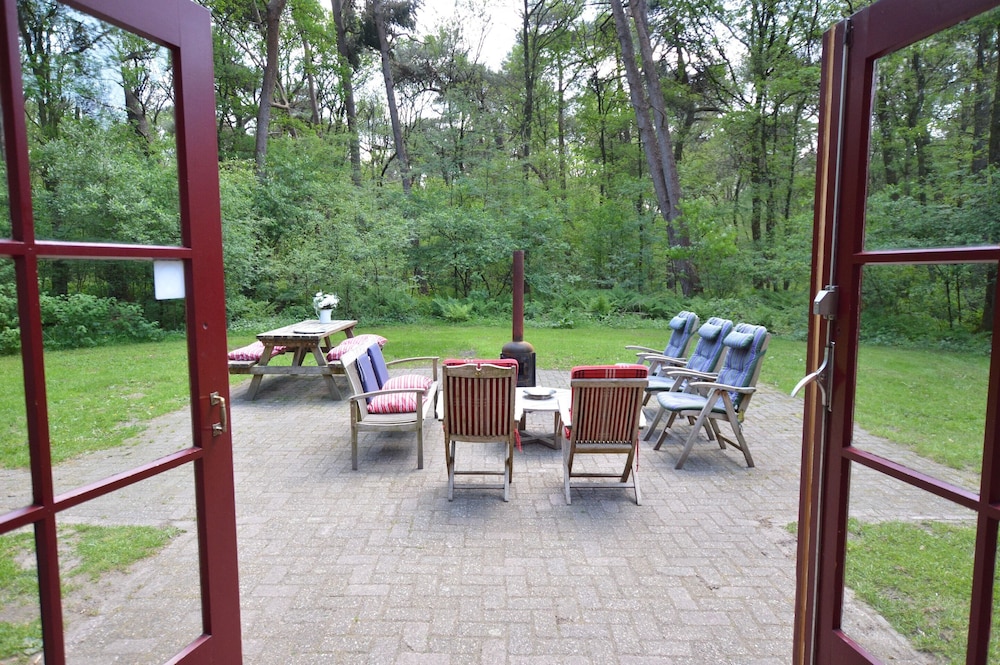 Cozy Holiday Home near Forest in Zuidwolde view 3