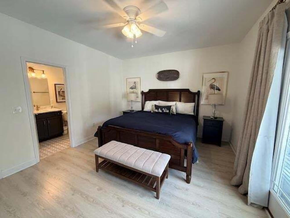 Sea Pearl 7 Bedroom Home