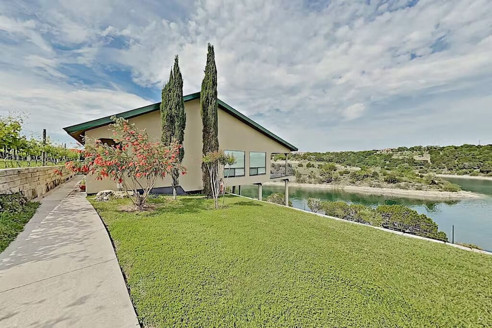 Vineyard Haus