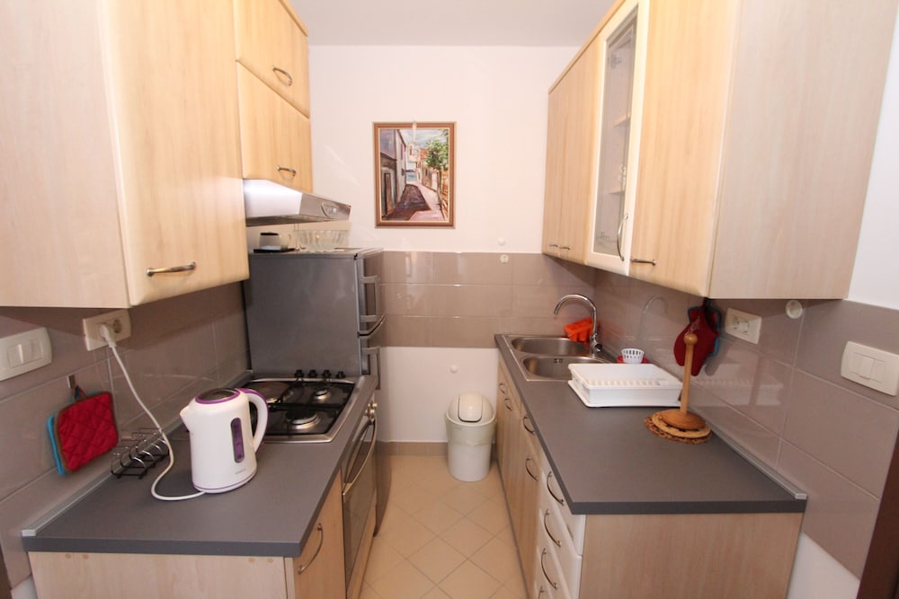 Apartment Zara photo 2