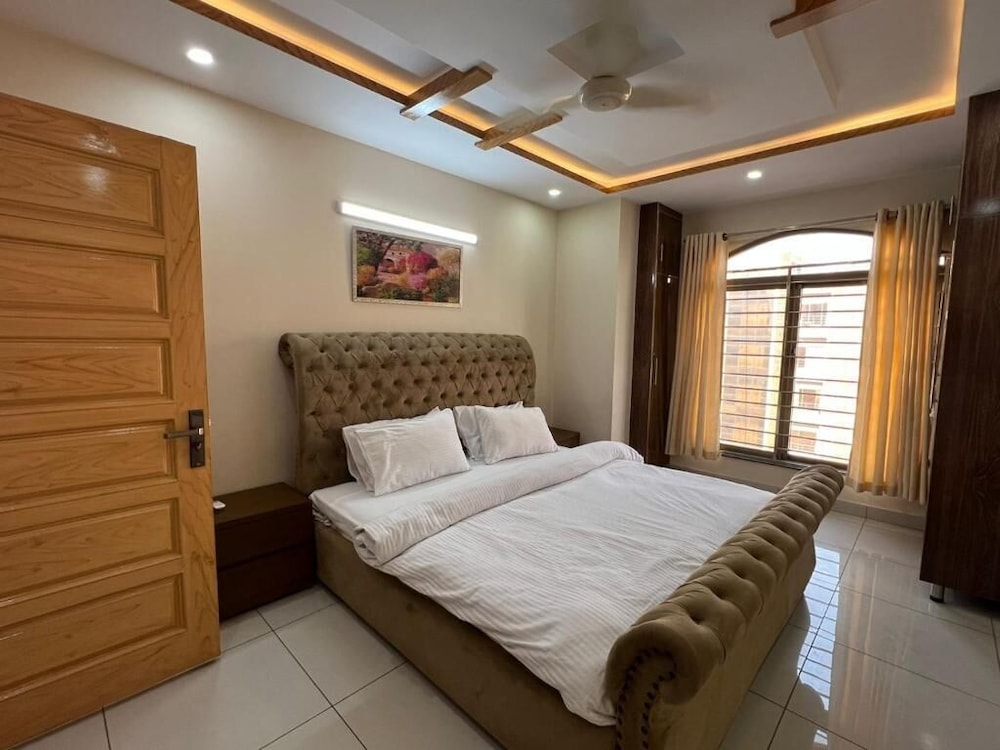 Aimpire Hotel view 4