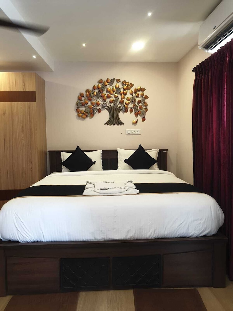Hotel APM Grand