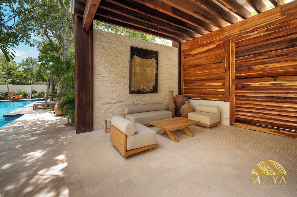 NHOA 206A Lux 2BR Jungle View Aldea Zama