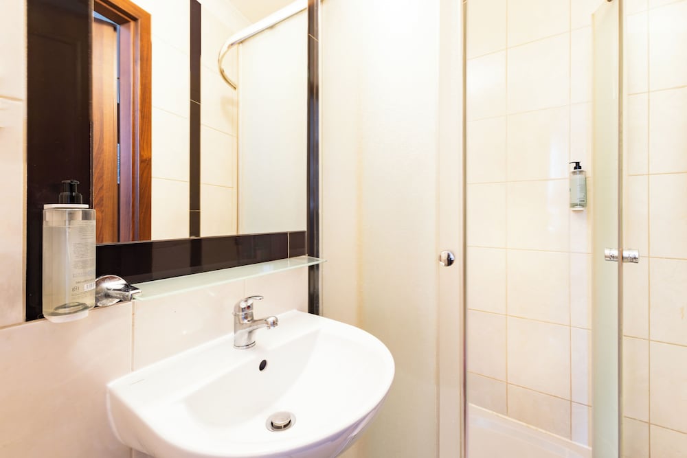 Noclegi Stadion Bed & Breakfast