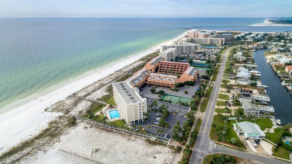 Destin on the Gulf 501 is a Beautiful Gulf Front 5th Floor with Free Beach Service by RedAwning