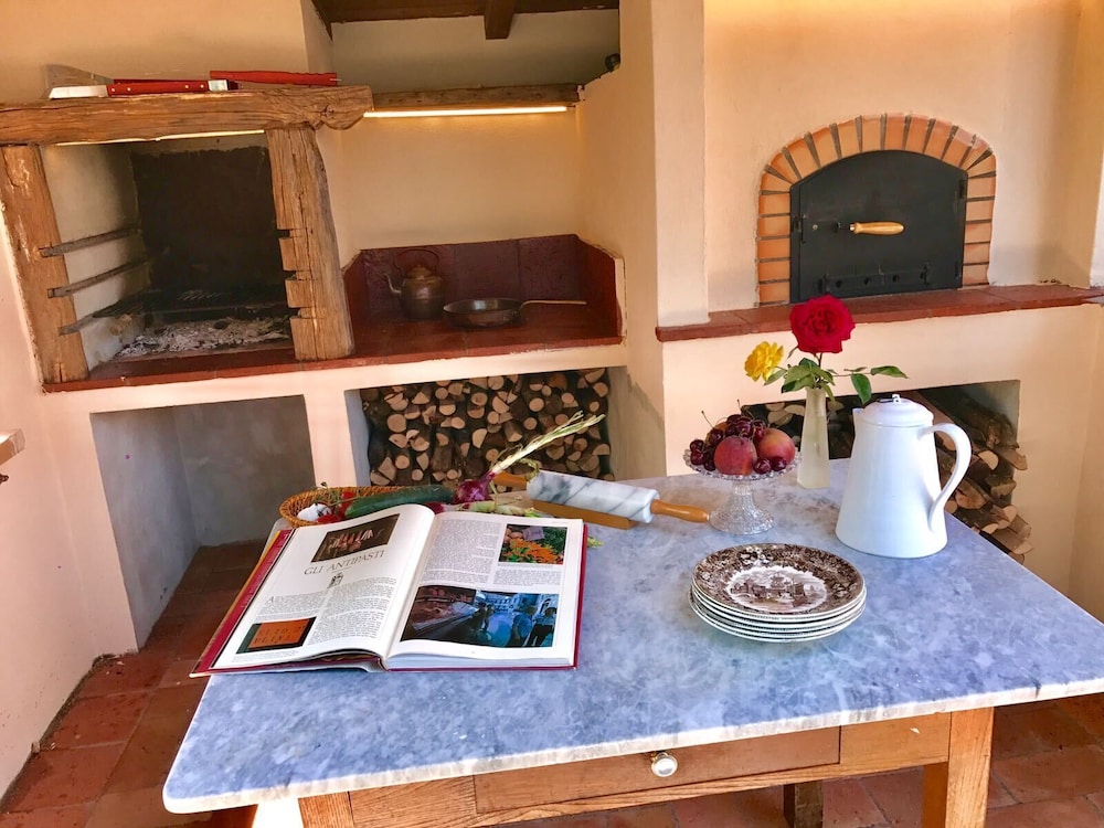 Welcome to Lush Tuscany and Beautiful Villa Adriano view 4