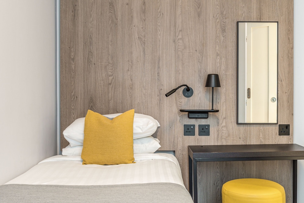 The Princes Square Hotel