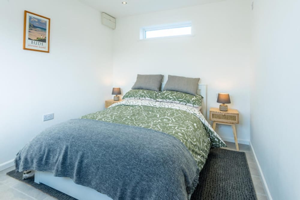 1 Bed Chalet in Bude - Parking & Wifi view 2